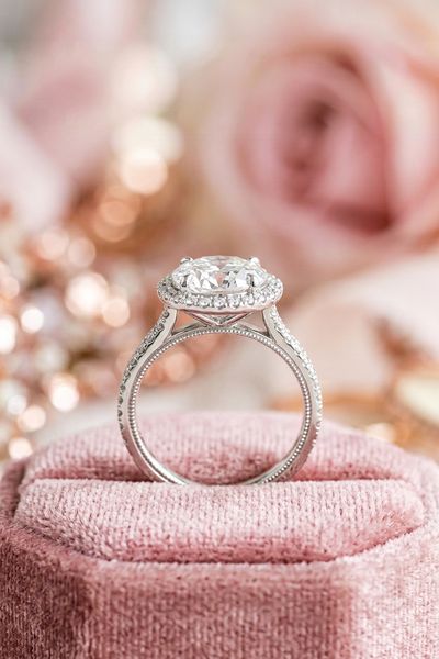 oval wedding rings